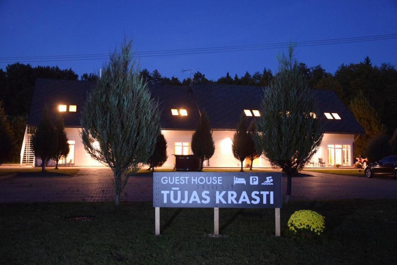 Tujas Krasti Hotell Exteriör bild